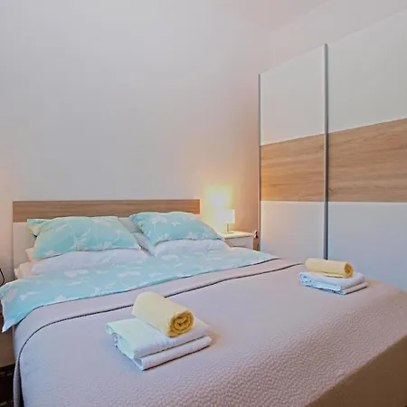 Fuer 2 Personen Ca 30 Qm In Pula, Istrien Istrische Riviera Apartment