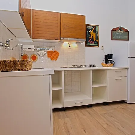 Fuer 2 Personen Ca 30 Qm In Pula, Istrien Istrische Riviera Apartment *