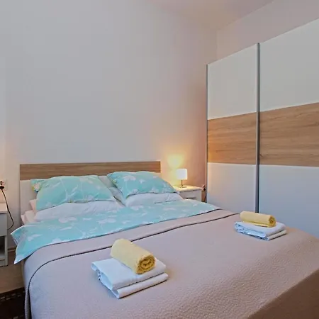 Fuer 2 Personen Ca 30 Qm In Pula, Istrien Istrische Riviera Apartment