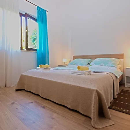 Fuer 2 Personen Ca 30 Qm In Pula, Istrien Istrische Riviera Apartment *