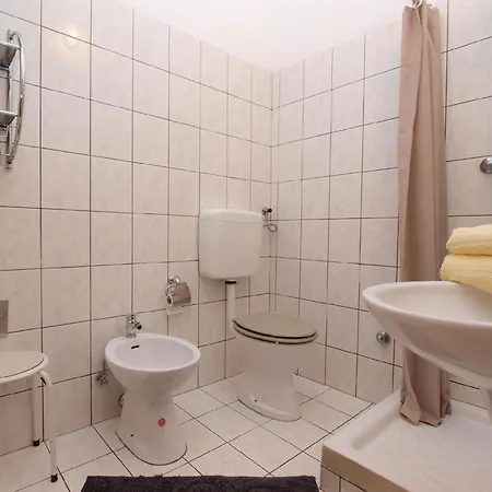 Fuer 2 Personen Ca 30 Qm In Pula, Istrien Istrische Riviera Apartment *